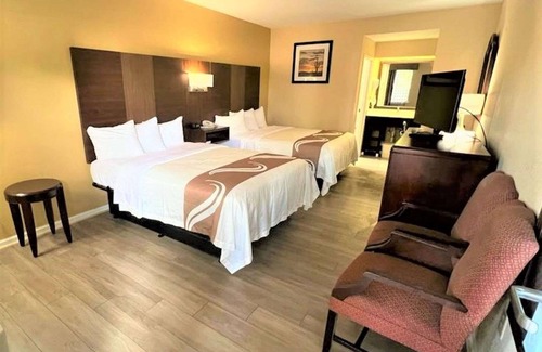 Franklin Hotel | Quality Inn & Suites Franklin