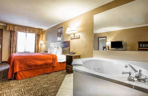 Columbia Hotel | Quality Inn & Suites Ft. Jackson Maingate