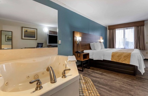 Columbia Hotel | Quality Inn & Suites Ft. Jackson Maingate