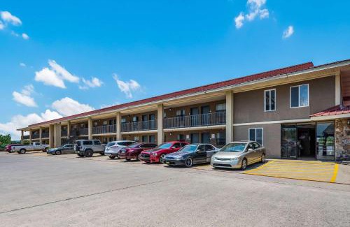 Hot Springs Hotel | Quality Inn & Suites Hot Springs-Lake Hamilton