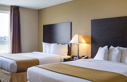 Minot Hotel | Quality Inn & Suites Minot North
