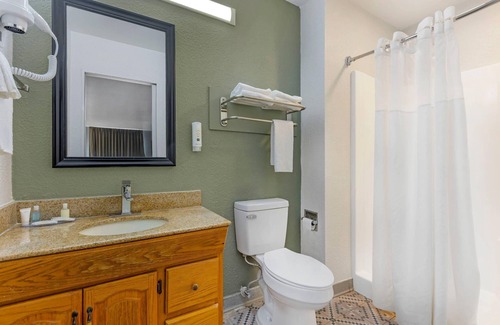 Orangeburg Hotel | Quality Inn & Suites Orangeburg