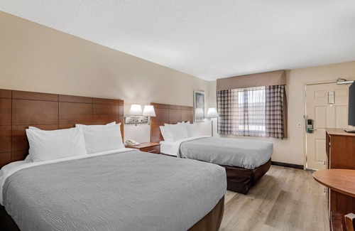 Stockbridge Hotel | Quality Inn & Suites Stockbridge Atlanta South I-75