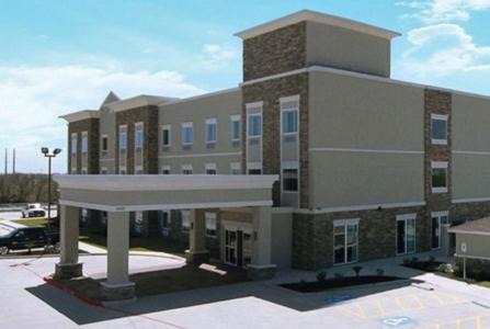 Victoria Hotel | Quality Inn & Suites Victoria East