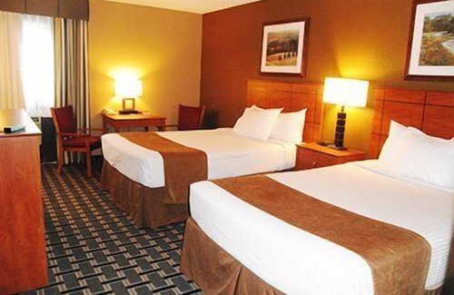 Thief River Falls Hotel | Quality Inn Thief River Falls