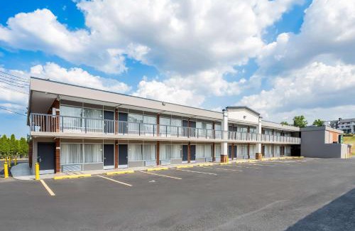 Luray Hotel | Quality Inn