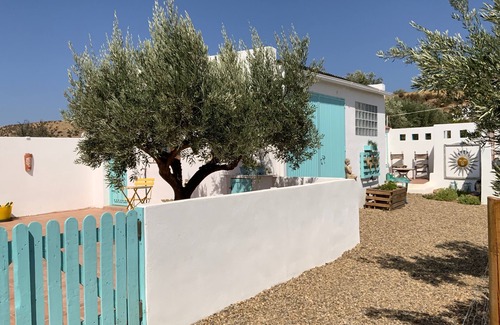 Pago Aguilar Bajo Cottage | Quality Rustic Retreat in Tabernas Countryside
