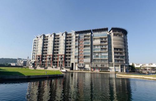Durban Point Apartment | Quayside Waterfront Apartment