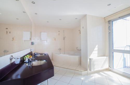 Legnica Hotel | Qubus Hotel Legnica