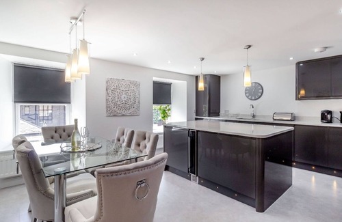 Stanhope Cottage | QUEEN VICTORIA SUITE, family friendly in Stanhope