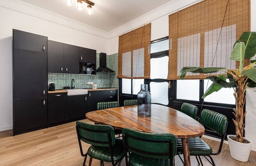 Malasana Apartment | Queens Chamberi III - Alquiler Corta Duración