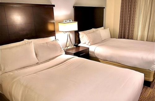San Bruno Resort | Quick Drive from San Francisco Int’l Airport! Unit w/Full Kitchen & Free Bfast!