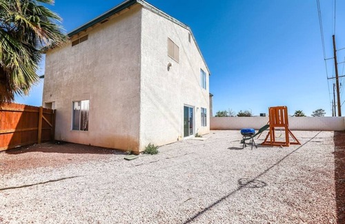 North Las Vegas Villa | Quick in and out. Location to Explorer.City & Beyond