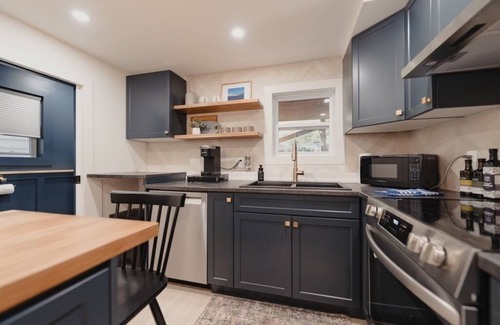 Quidi Vidi Apartment | Quidi Vidi Tides: 1BR Walk To QV Attractions