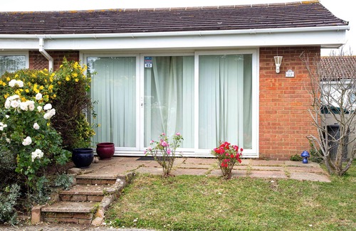 St Margaret's at Cliffe House | Quiet Holiday Park Bungalow