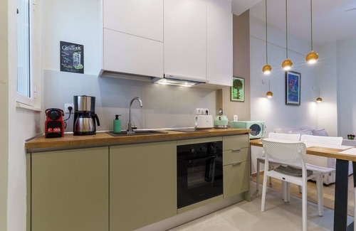 Petralona Apartment | Quiet 2-bedroom apartment "Smile in Center of Athens" with AC