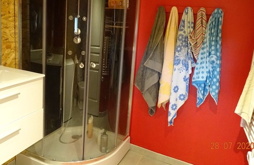 Valdivienne House | Quiet 2 bedroom cottage