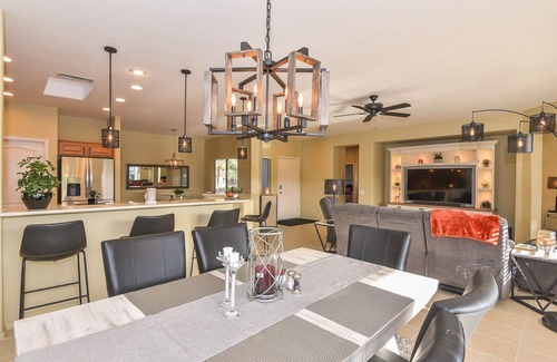 Surprise House | Quiet 2bdrm & Office, Golfer's paradise in Sun City Grand