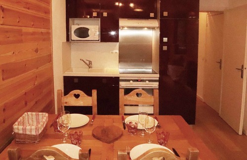 Les Orres Apartment | Quiet 3-room apartment, near center and slopes, forest view