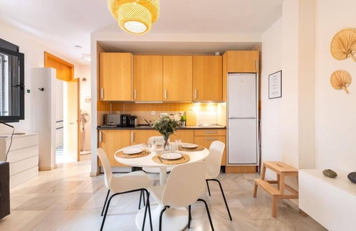 San Gil Apartment | Quiet and Central w/terrace + AC beside Alameda Plaza full of restaurants/bars