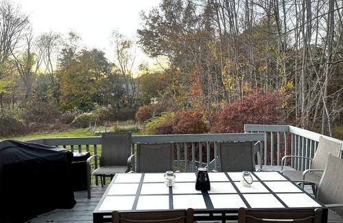 Cheshire Apartment | Quiet and cozy studio apartment on premier Cheshire street close to New Haven