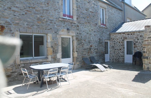 Portbail House | Quiet and sunny house