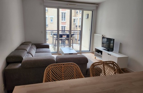 Rueil-Malmaison Apartment | Quiet apartment near Paris