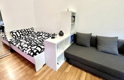 Innsbruck Apartment | Quiet apartment with Wi-Fi + Kitchen