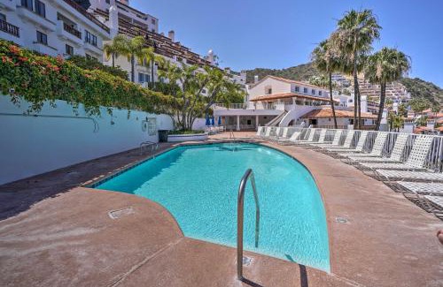 Avalon Apartment | Quiet Avalon Getaway Villa with Ocean View and Balcony