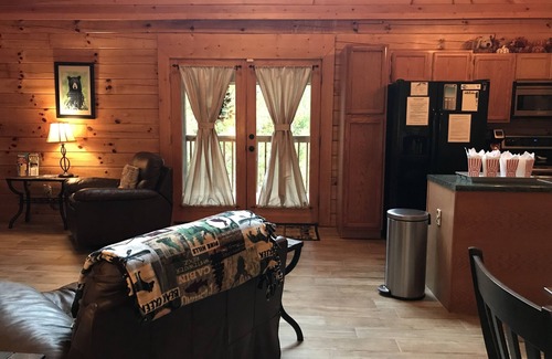 Sevierville Cabin | Quiet cabin located in the Douglas Lake Resort