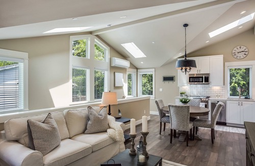 Norkirk Cottage | Quiet Carriage House Charmer NEW KING BED