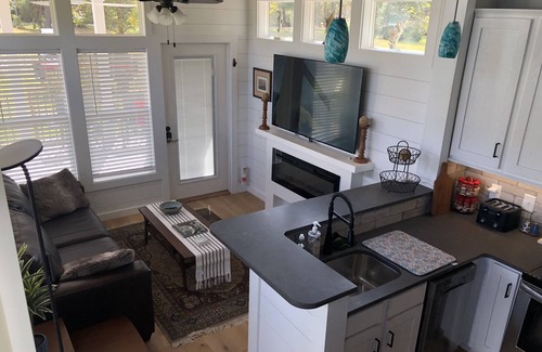 Summerville House | Quiet Cottage in Summerville, SC