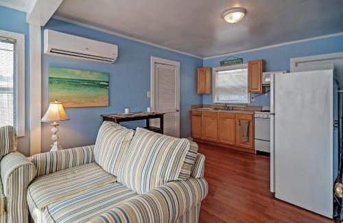 Treasure Island House | Quiet Cottage Less Than half Mi to Gulf Coast and Boardwalk!