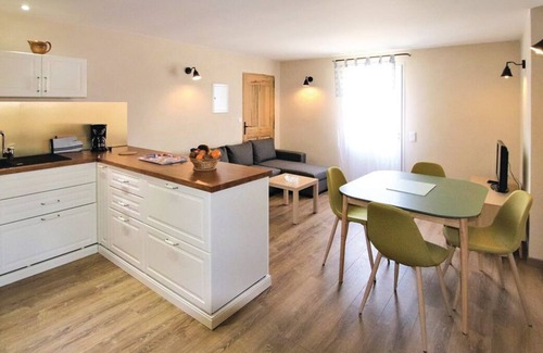 Mormoiron Villa | Quiet country cottage with private pool