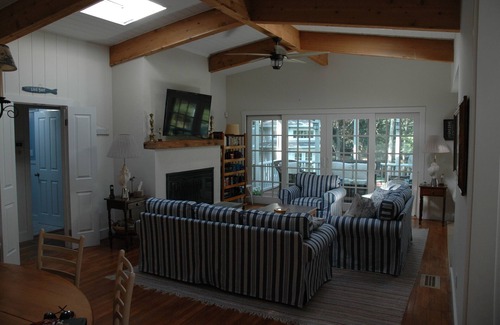 East Hampton House | Quiet Family Friendly Hideaway With Pool And Poolhouse