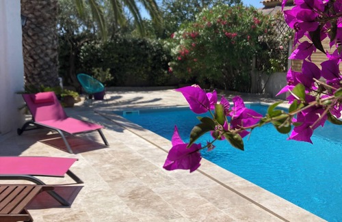 Ceyreste House | Quiet, family-run gîte with shared pool Ceyreste/la Ciotat 10 minutes from Cassis