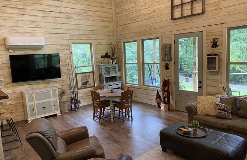 Langston Cottage | Quiet fishing cottage at Lake Guntersville