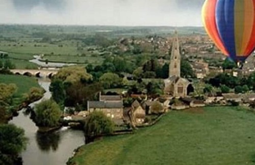 Olney Apartment | Quiet Garden Retreat