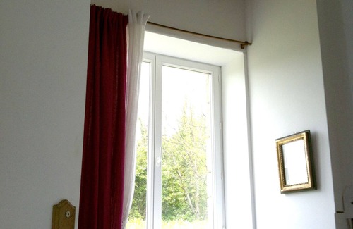 Pleumeur-Bodou Cottage | Quiet gîte in the park of a castle