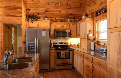 Topton Cabin | Quiet Haven Mountain Top Cabin - 3 Bedroom Cabin w/Breathtaking Views
