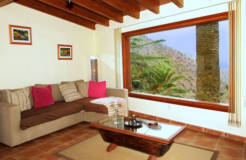 Vallehermoso House | Quiet holiday home in nature