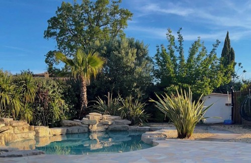 Bagnols-en-Foret House | QUIET HOUSE with swimming pool 5 minutes walk from the village