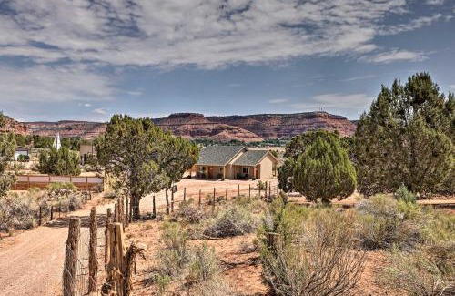 Kanab House | Quiet Kanab Home with Panoramic Views and Porch!