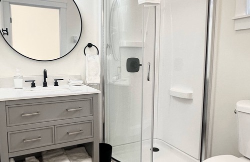 Ellsworth Apartment | Quiet New Build Ellsworth Studio! [Grandview Nook]
