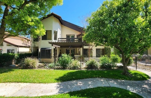 Greenacres House | Quiet Paradise in SW Bakersfield - Extended Stay