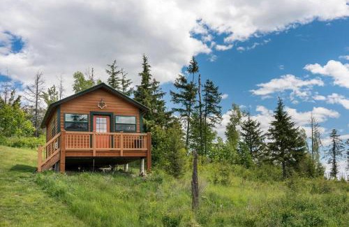 Kalispell House | Quiet, relaxing cabin, views galore, pet friendly