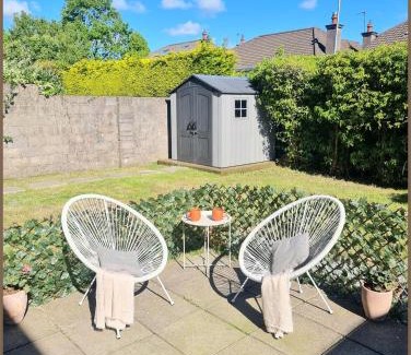 Douglas House | Quiet & Relaxing Home in Frankfield