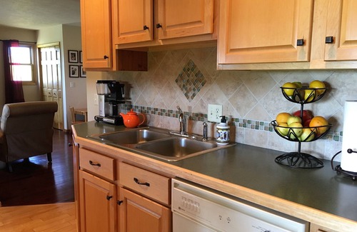 Williamsburg House | Quiet Retreat, Pet Friendly, Situated between Traverse City & Elk Rapids