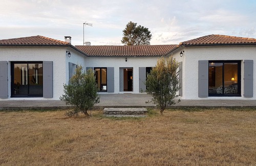 Saze House | Quiet & serenity 7 minutes from Avignon