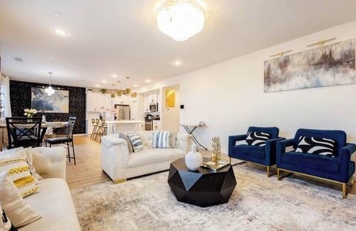 Raisin House | Quiet, spacious, safe, family friendly neighborhood